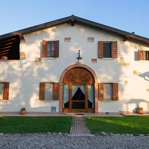 Fior Di Pesco , Sommacampagna Italia
